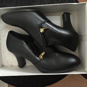 Brand New Black Leather Shoe Boot